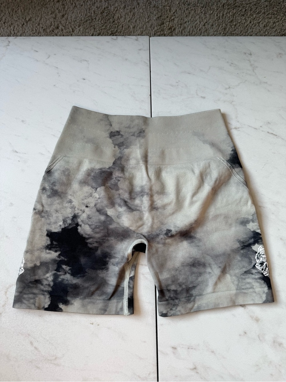 DARC SPORT shorts - size small